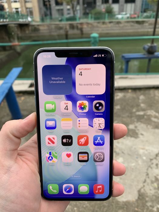 IPhone 11 Pro Max Impecabil ; Alb Silver 64 GB Neverlocked cutie 90% b
