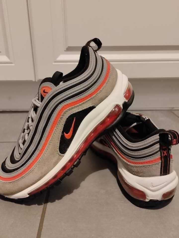 Nike Air Max 97 N38 и 38.5. Цена за чифт 135 лв!