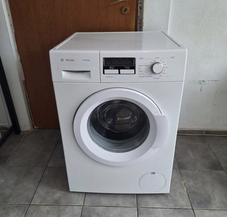 Bosch 8 kg. Reducere 400 lei pentru buy back.