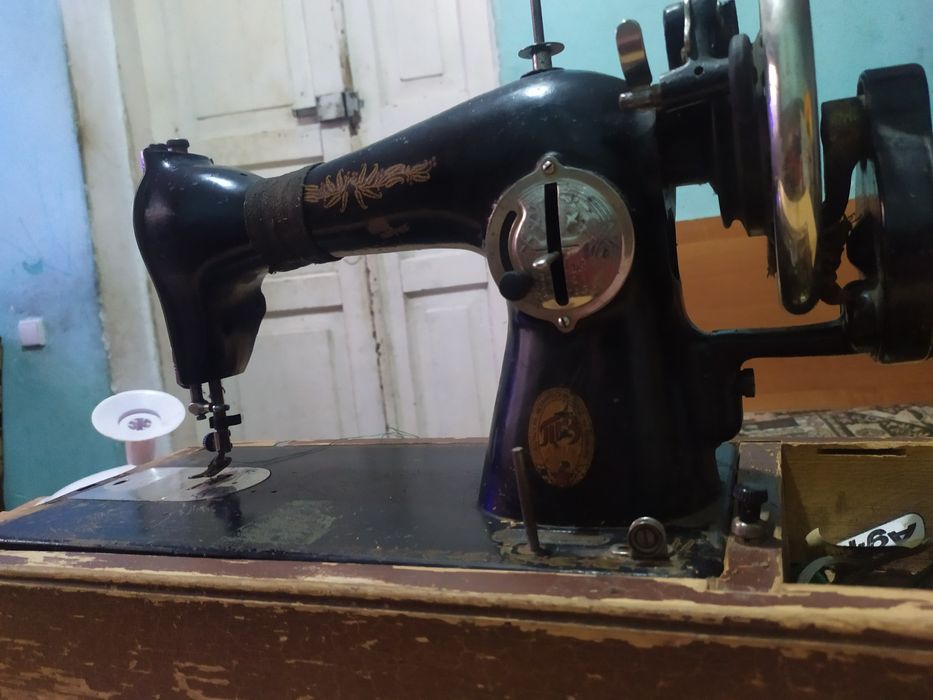 Продаю швейную машинку ручную
