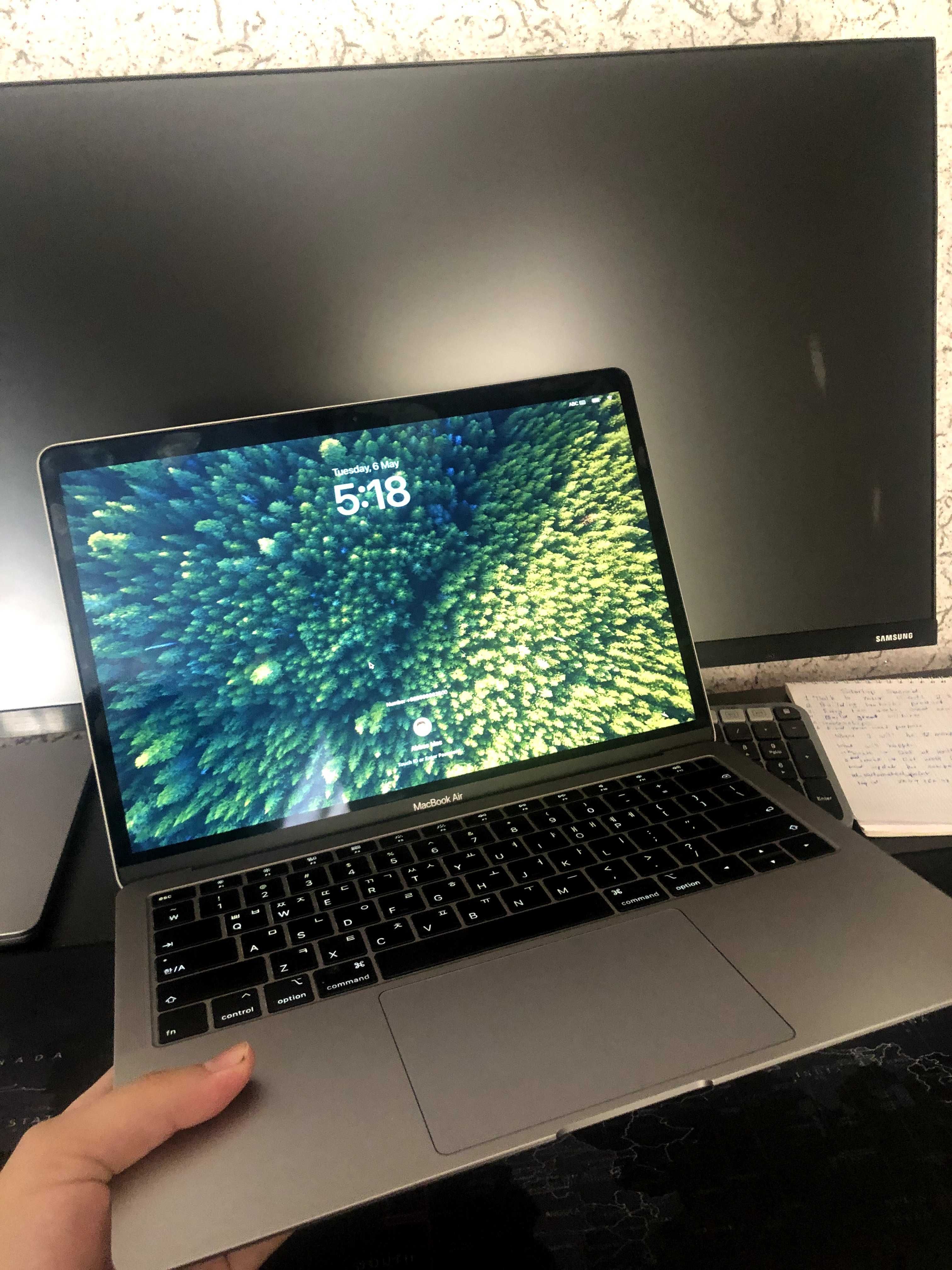 Macbook Air 2019, i5, 8/256