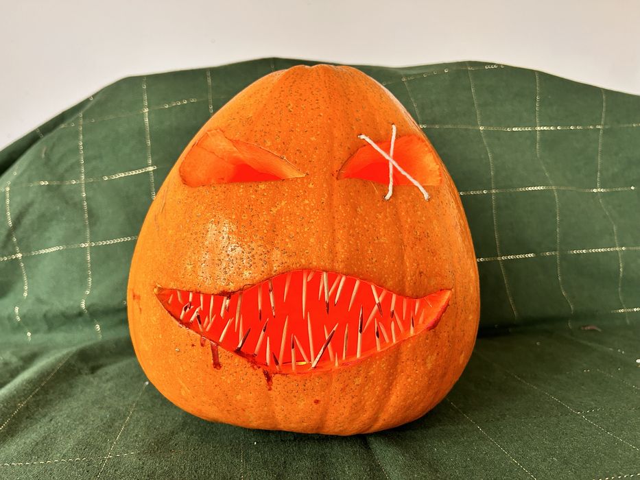 Dovleac halloween sculptat scary