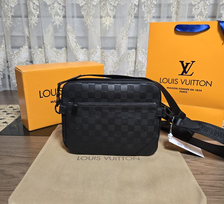 Мъжка чанта louis vuitton
