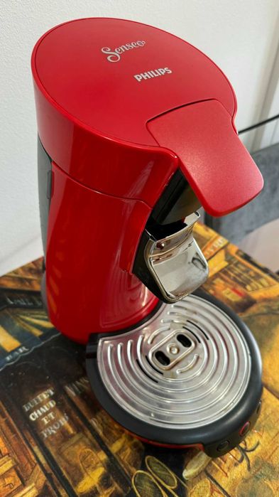 Vand 2 espressoare Philips Senseo cu paduri de cafea.