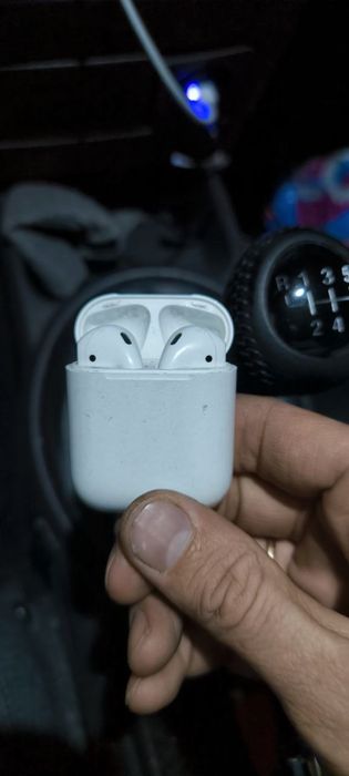 Продам наушники apple