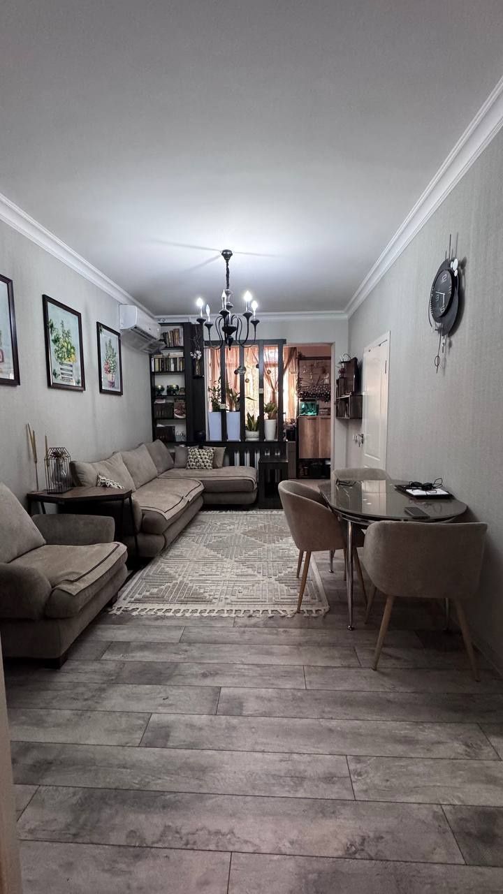 Юнусабад 13 2/2/4 Евро ор Кафе Анжир