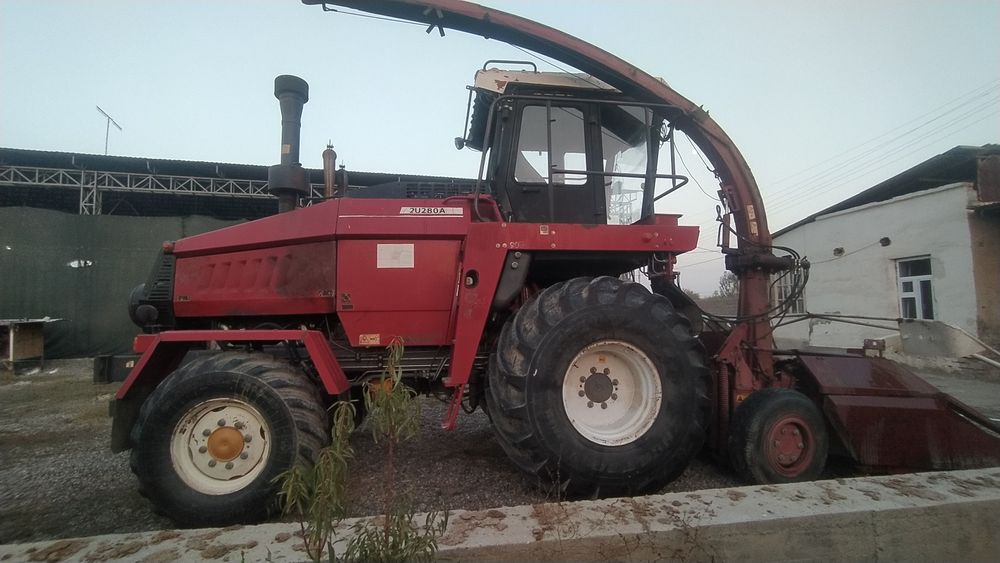 Палессе УЭС 280 комбайни сотилади