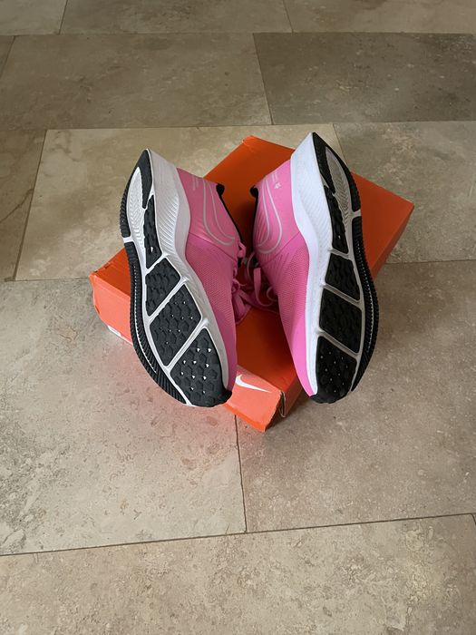 Adidasi Nike alergare