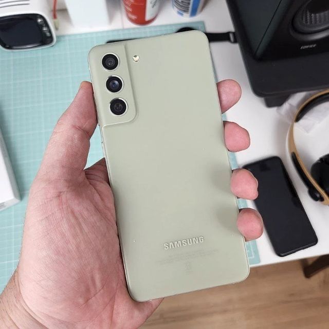 Samsung Galaxy S21 FE