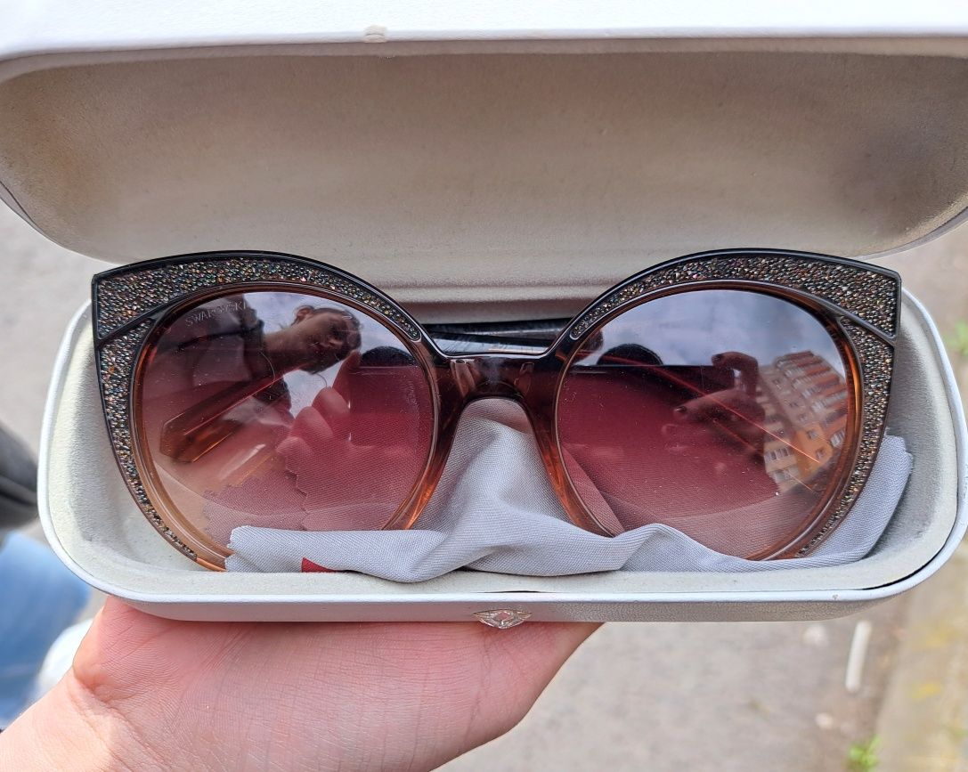 Ochelari de soare swarovski