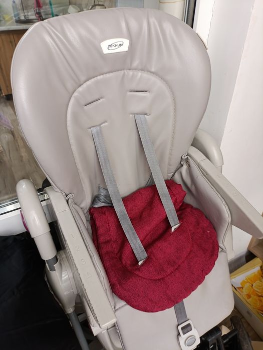 Детский стулчик для кормления