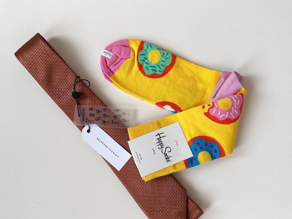 Нова мъжка слим вратовръзка Selected & подарък нови чорапи Happy socks