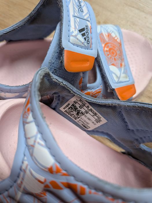 Детски сандали Adidas и Crocs и кецове Zara