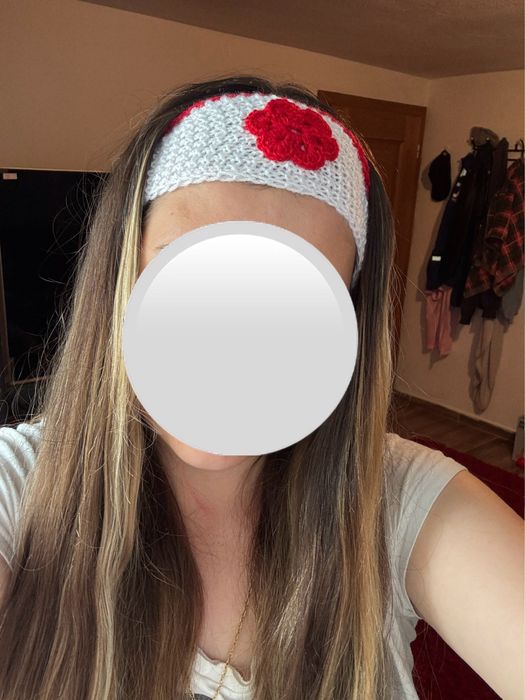 Bentite tricotate,modele diferite si coloarate