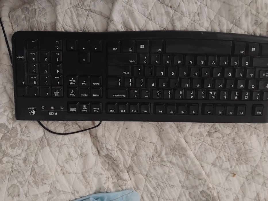 Vând controller pentru Pc + cadou