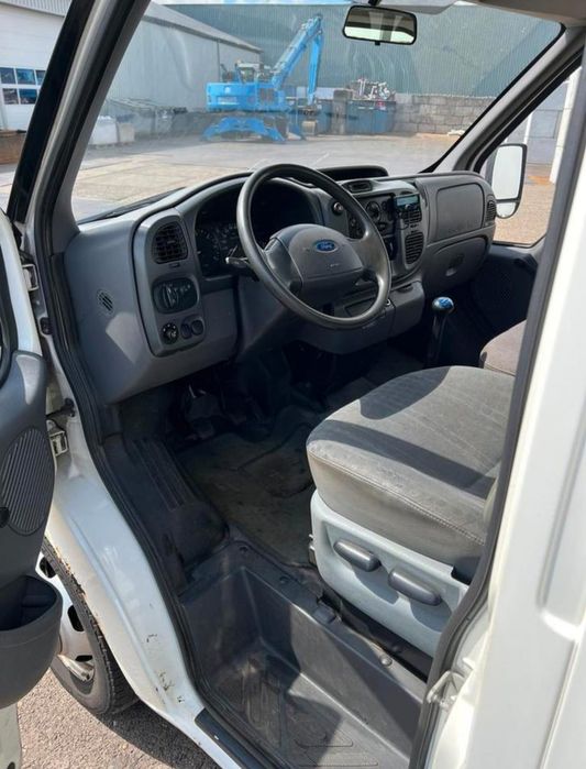 Ford transit 2.4 tddi an 2004