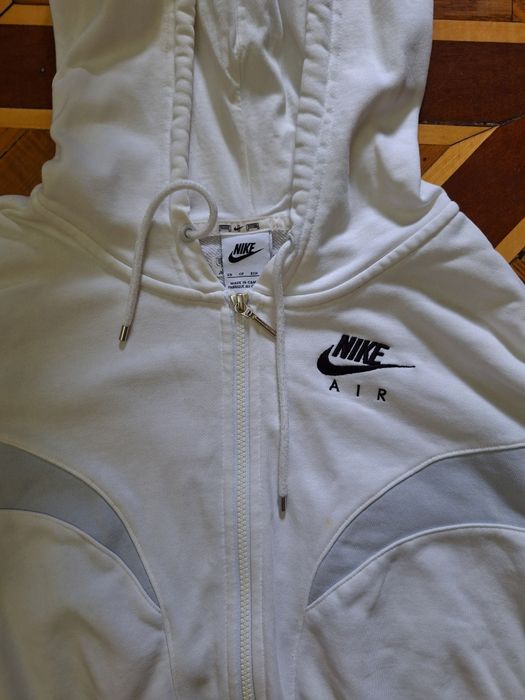 Толстовка  От Nike оригинал на размер S