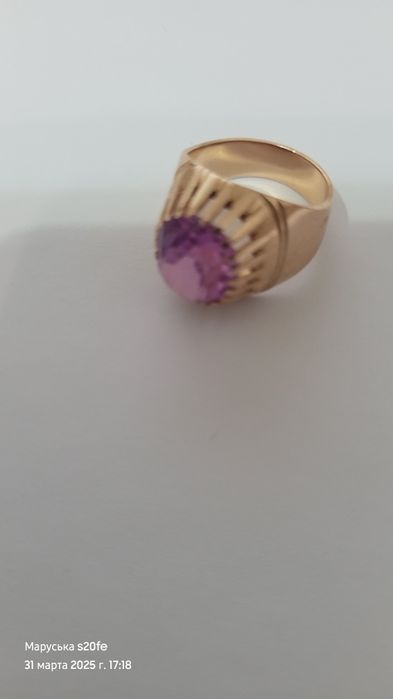 Писать ватсап.Продам золотое кольцо
