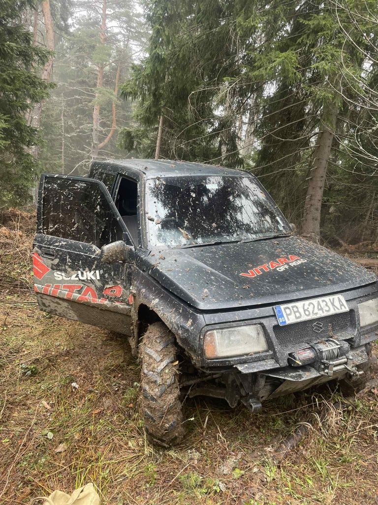 Suzuki Vitara 1.6 16V НА ЧАСТИ
Продавам Suzuki Vitara 1.6 16V, с газ
