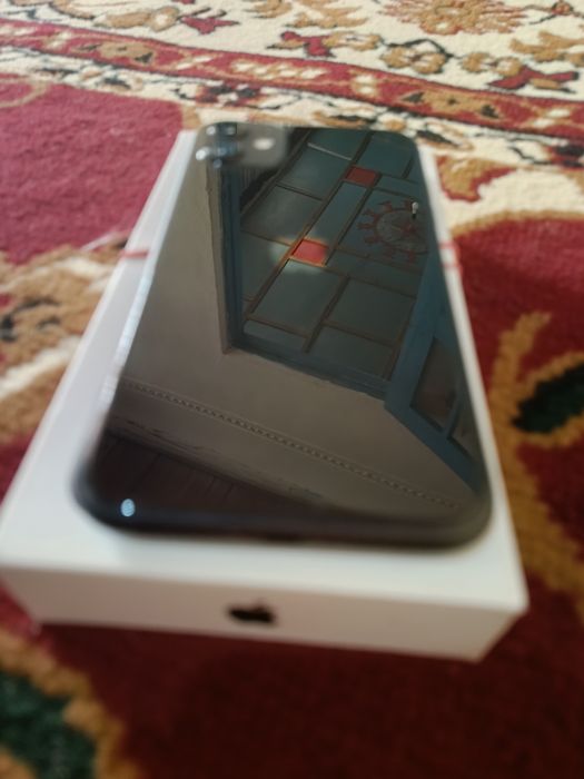 IPhone 11. 128 xotira karobka bor abmen uylab kuramiz