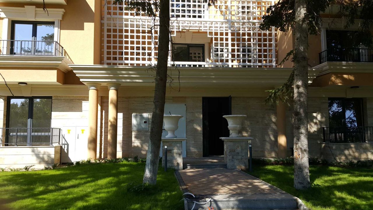 Продава се Двустаен апартамент в к.к. Св.Св. Константин и Елена - 70 кв.м за 3000 €/кв.м - Снимка #4