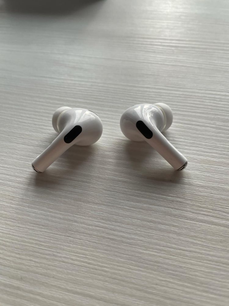 Apple AirPods Pro 2