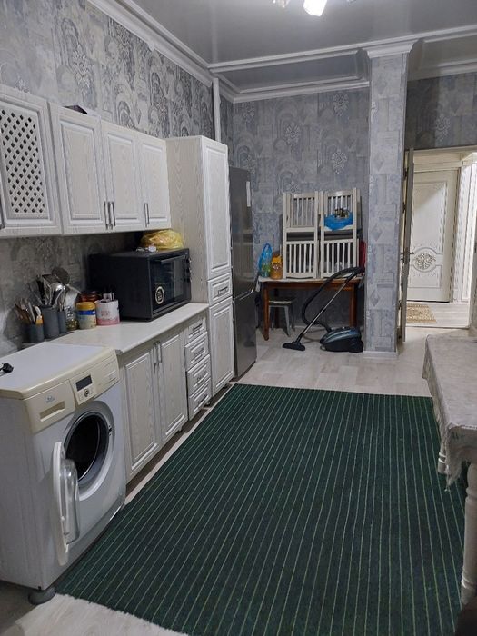 3 xonali kvartira sotiladi