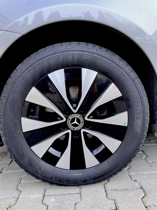 Vand Mercedes vito 2022 9G tronic,istoric complet accept schimb cu SUV