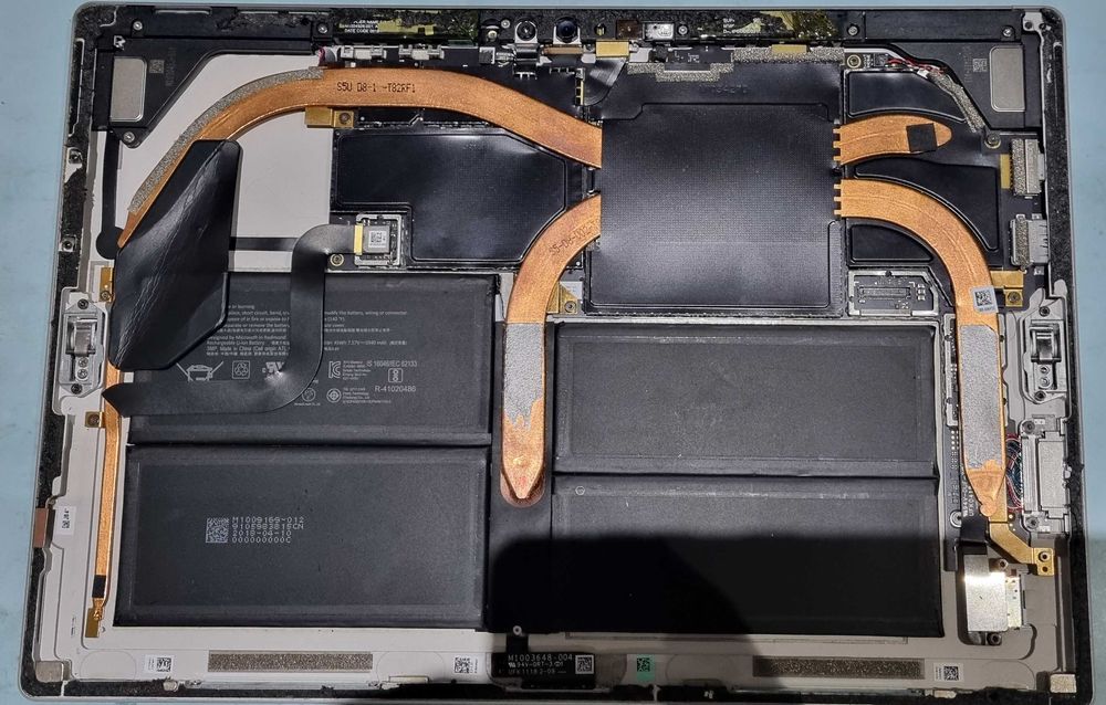 Microsoft Surface Pro 5 1796 - defecta