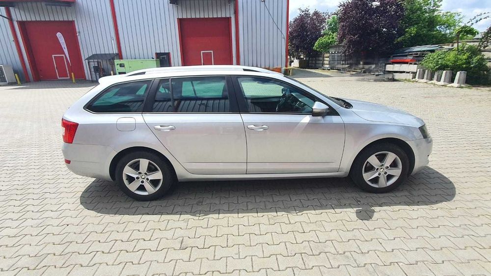 Octavia Combi Elegance 2.0 TDI , 150 CP, 6 trepte, cutie manuala
