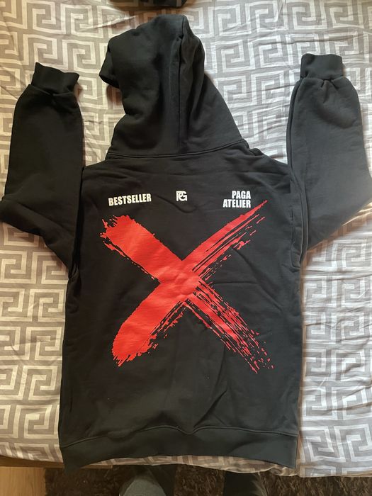 Paga Wear Любовъ суитчър