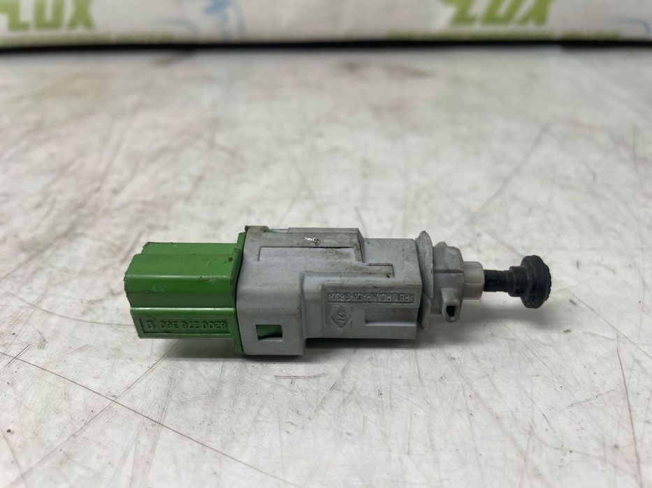 Comutator lumini frana 8200276360D Dacia Logan 2 [facelift] [2017 - 2