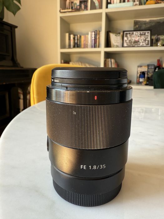 Sony FE 35mm f/1.8