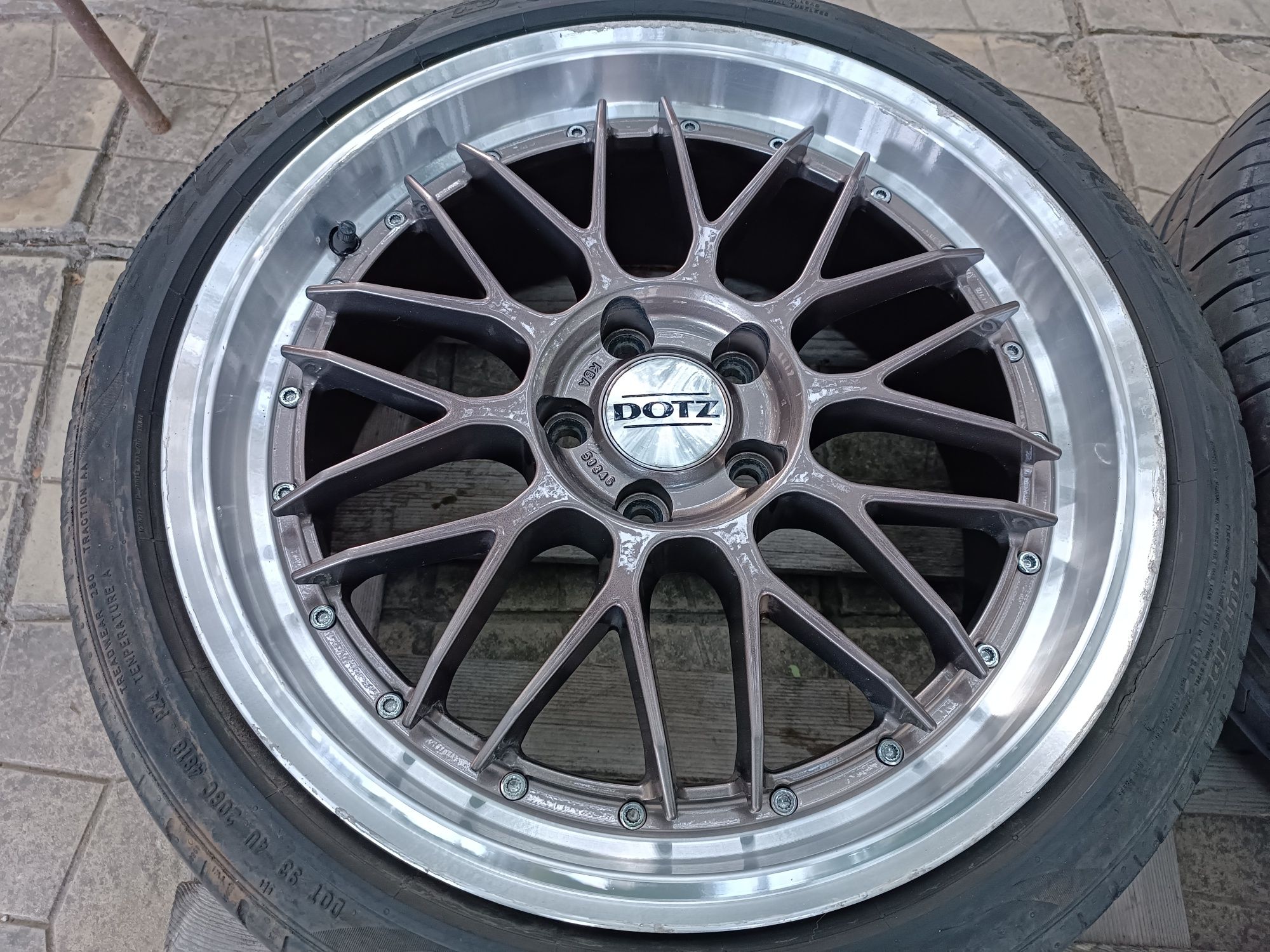 Лети джанти 18ки 5х108 Dotz + летни гуми 225/40/18 Pirelli