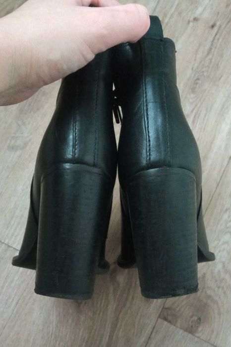 Ghete elegante din piele naturala