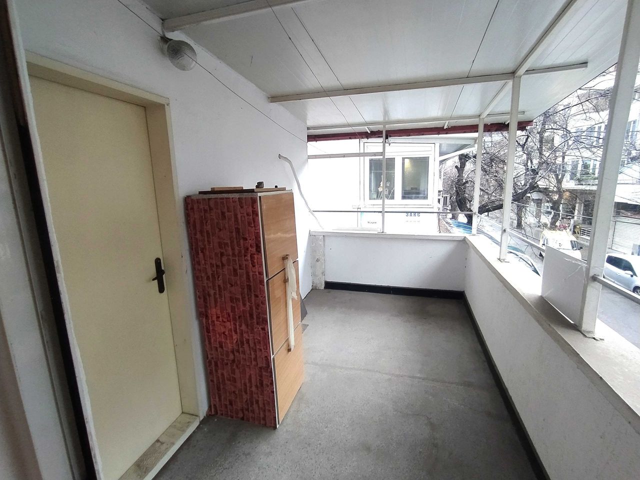 Продава се Двустаен апартамент в Стара Загора, Център - 76 кв.м за 856 €/кв.м - Снимка #13