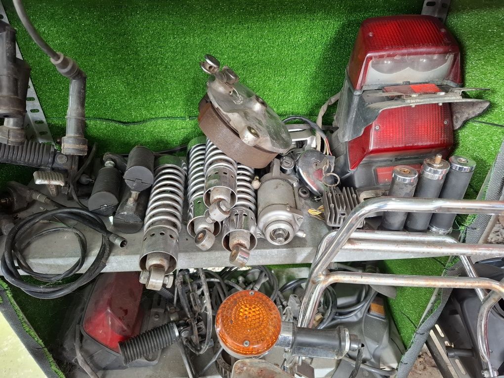 Dezmembrez Kawasaki EN 500A