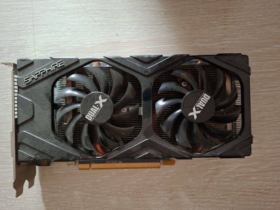 Продам НЕРАБОЧУЮ видеокарту