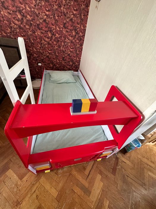 Легло пожарна кола