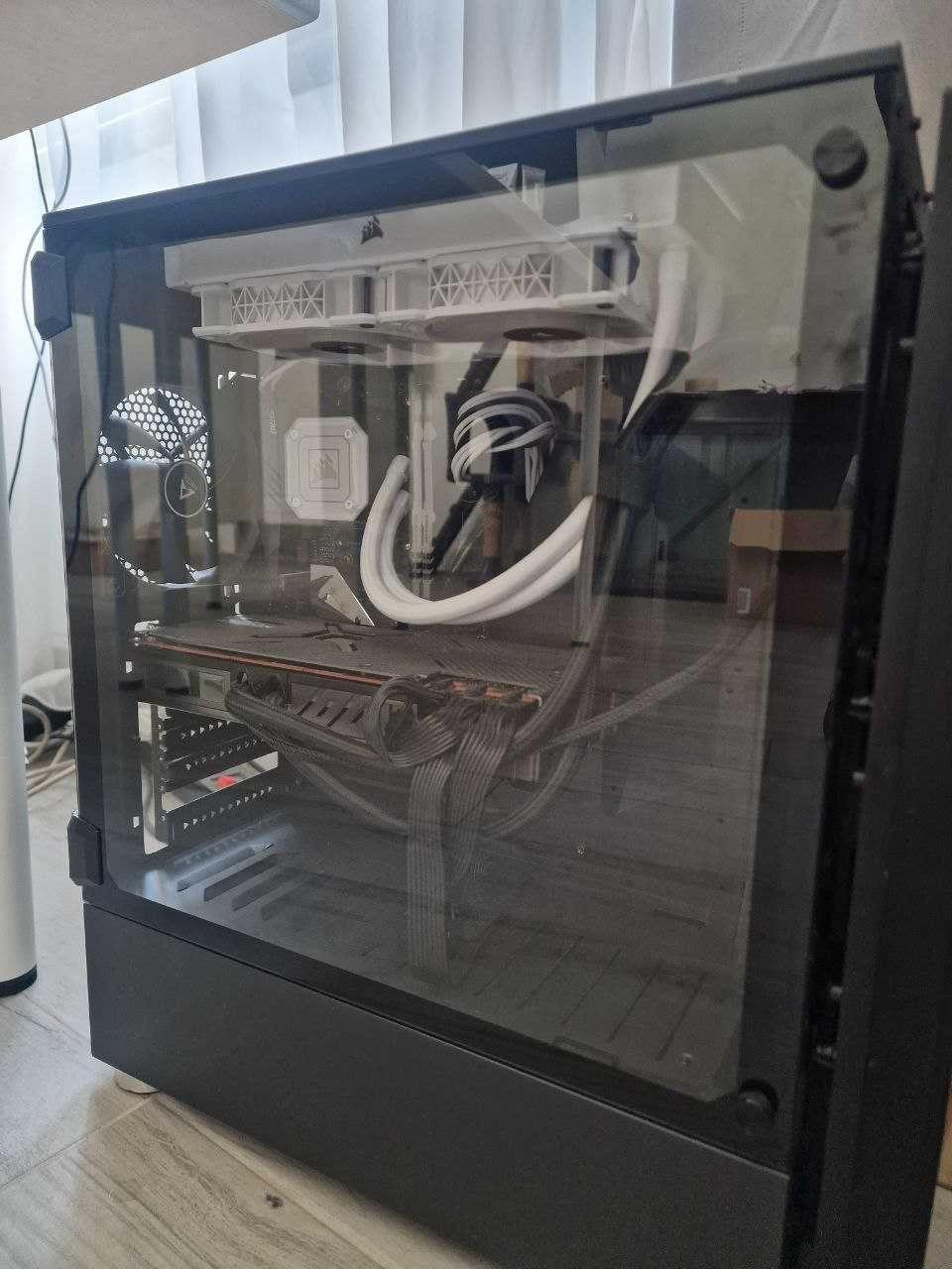 Настолен компютър,AMD Ryzen 9 5950X | RX 6900XT Nitro Water | 32GB RAM