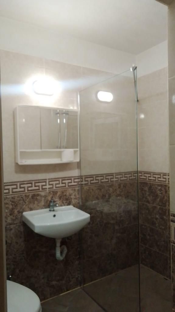 Двустаен апартамент под наем в ж.к. Банишора, 2095770