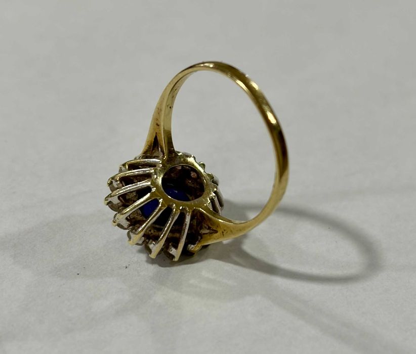 Златен пръстен със син камък 4.16 грама 14карата 585