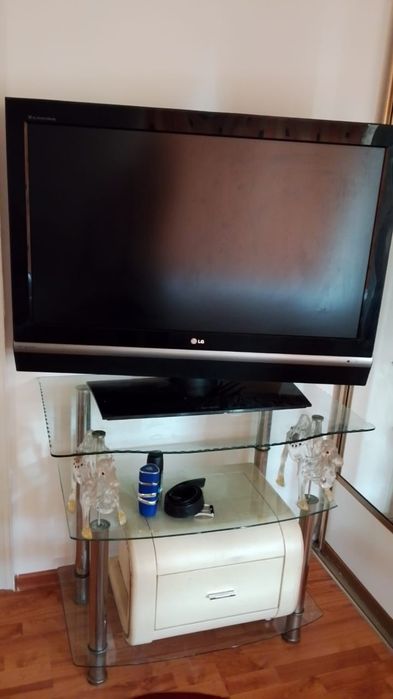 Продам телевизор Lg