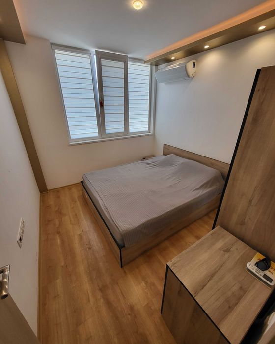 Дава се под наем Двустаен апартамент в Бургас, Братя Миладинови - 60 кв.м за 408 € - Снимка #2