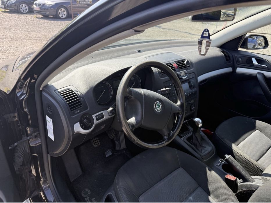 plansa bord skoda octavia 2 dezmembrari vw skoda