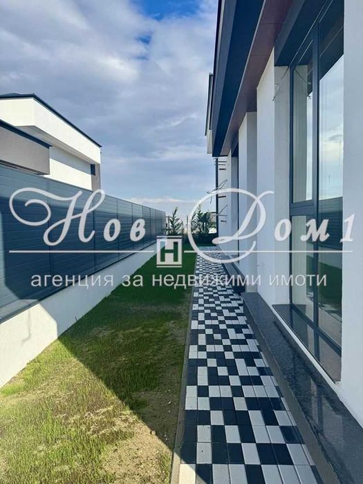Продава се Къща в с. Белащица, Област Пловдив - 428 кв.м за 1213 €/кв.м - Снимка #4