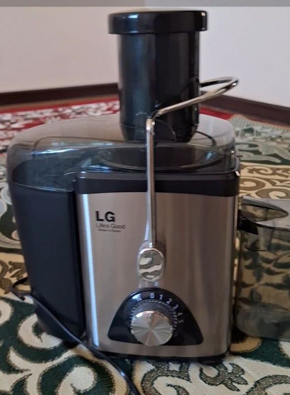 LG Соковыжмалка сатылады