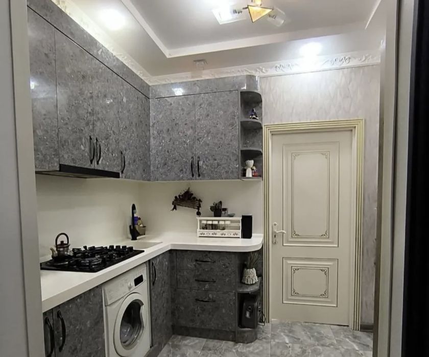 Сдаётся кв ор-р Ц-2 Рынок Алайский 2/3/9 ро-н Мирзо-Улугбекский !! 521