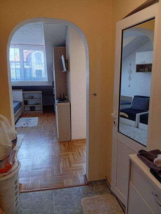 Дава се под наем Едностаен апартамент в Бургас, Лазур - 53 кв.м за 357 € - Снимка #1