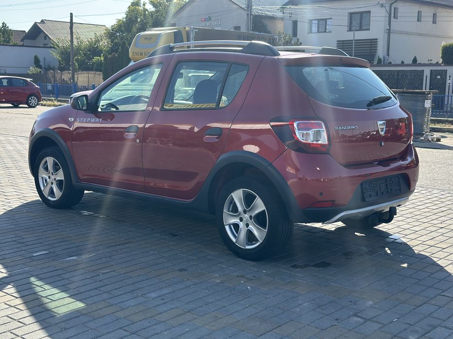 Vand Dacia Sandero Stepway 0.9 tce 90 cp,euro 5,ac,an 2013,jante aliaj